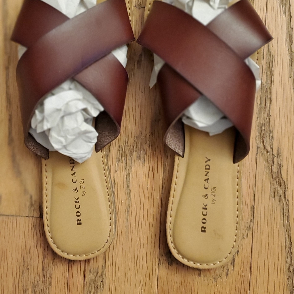 Rock & Candy Women's Tan Cross-Strap Sandals